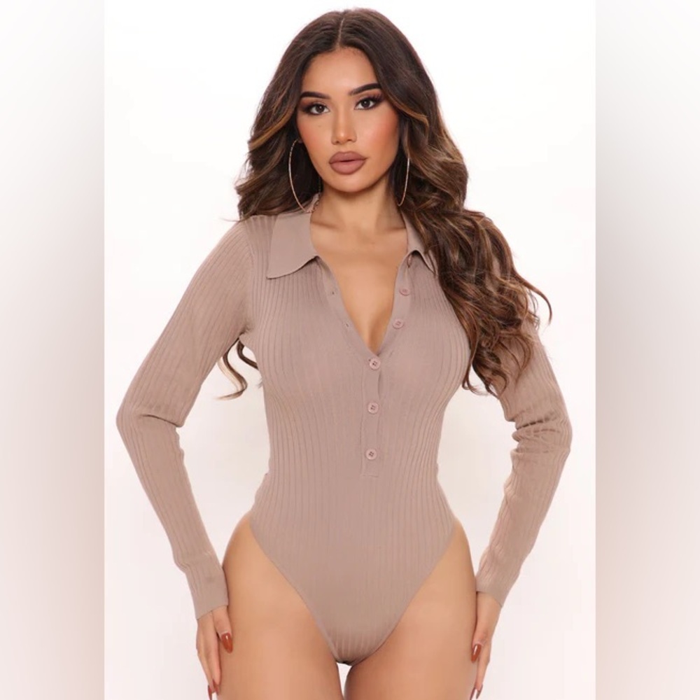 Fashion Nova “Theia” Ribbed Bodysuit – Mocha, Size Large (NWT)